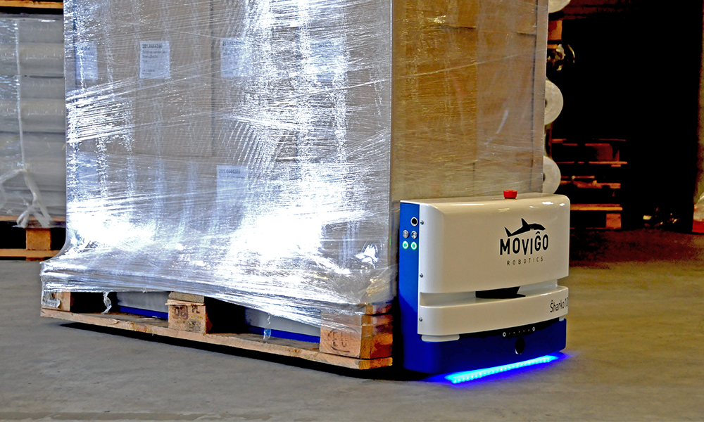MoviGo Robotics Sharko10 Autonomous Pallet Robot AMR AGV driving with a wrapped pallet