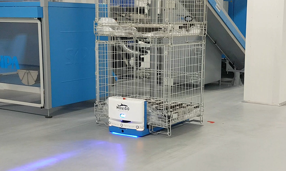 MoviGo Sharko10 Autonomous Mobile Robot AMR AGV transports metal cage through smart factory
